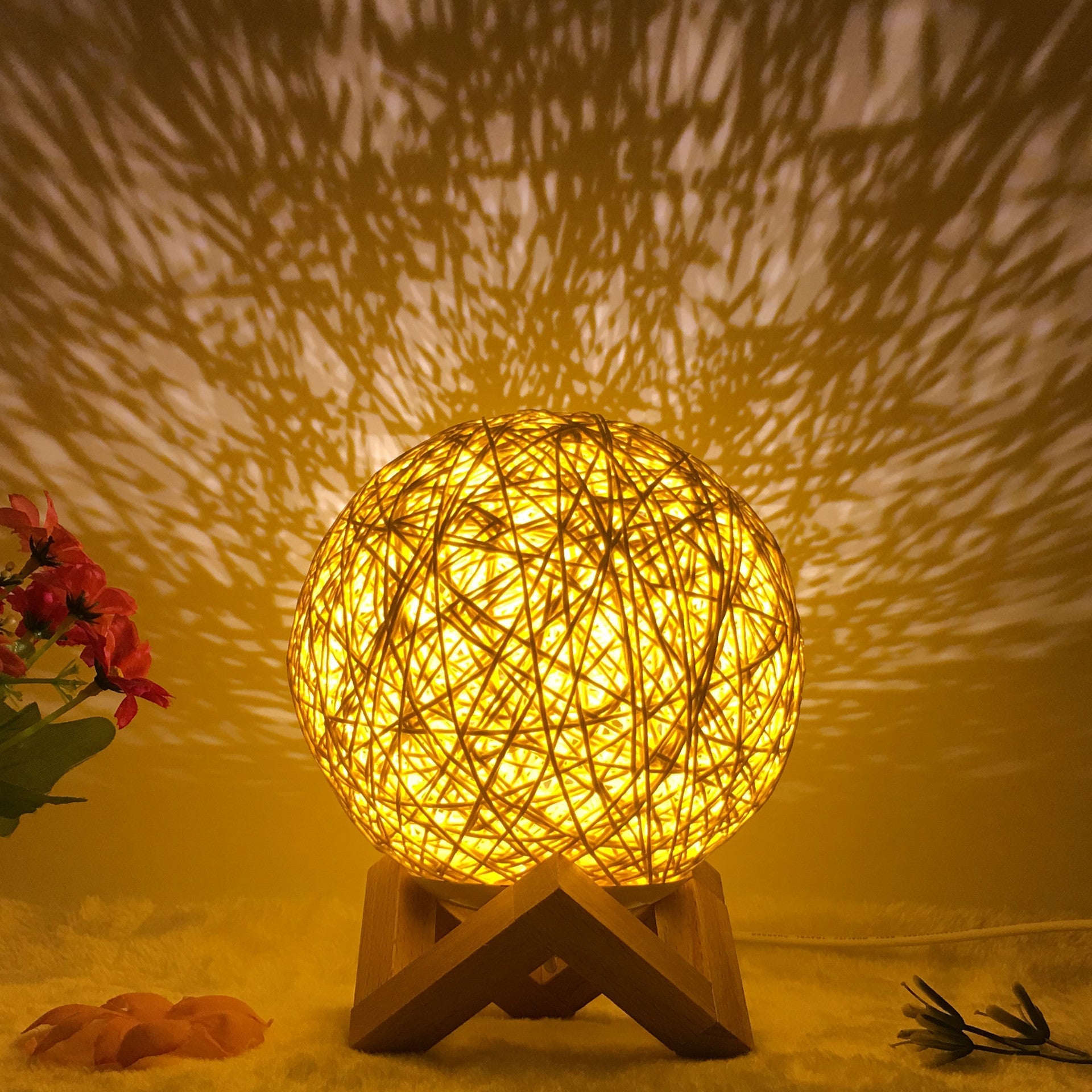 Creative Linen Table Lamp Novel and Unique LED Intelligent Rattan Ball Lamp COMFYAPPLI