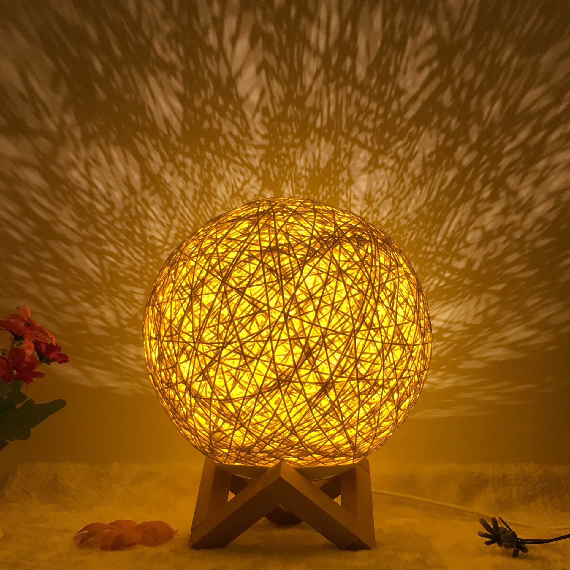 Creative Linen Table Lamp Novel and Unique LED Intelligent Rattan Ball Lamp COMFYAPPLI